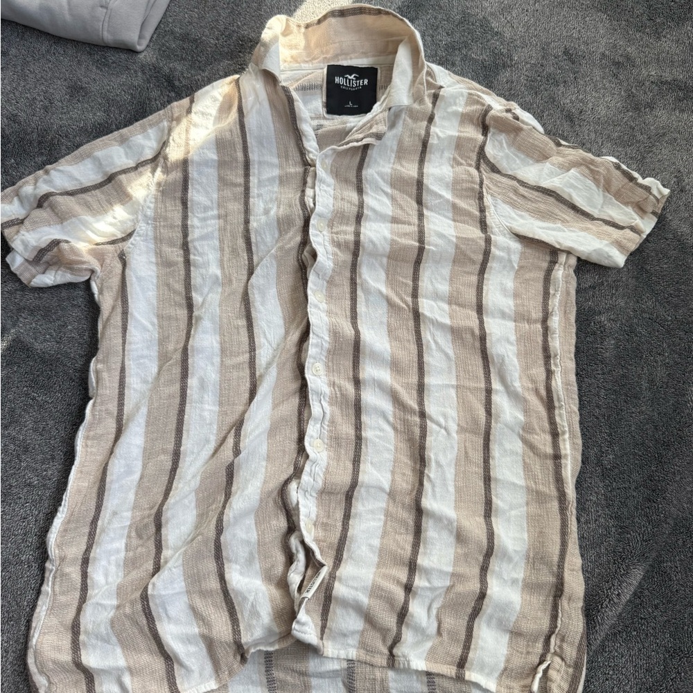 Hollister Tan and White Casual Button Down Shirt